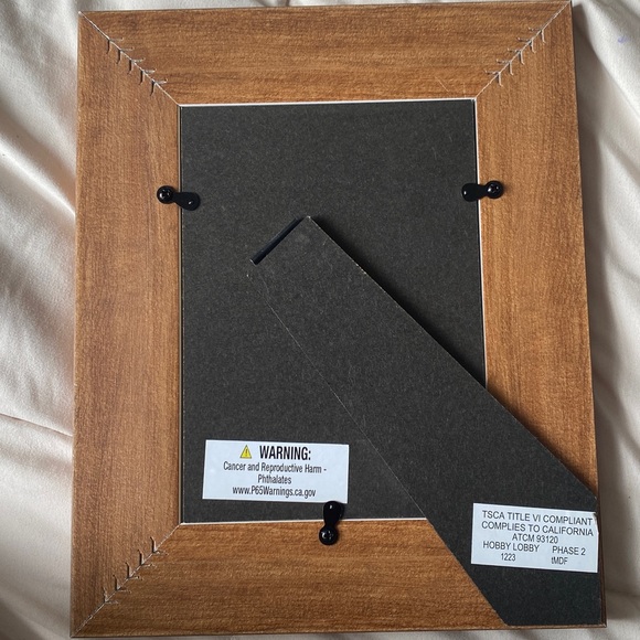 Hobby Lobby 5x7 Photo Frame - Picture 3 of 5